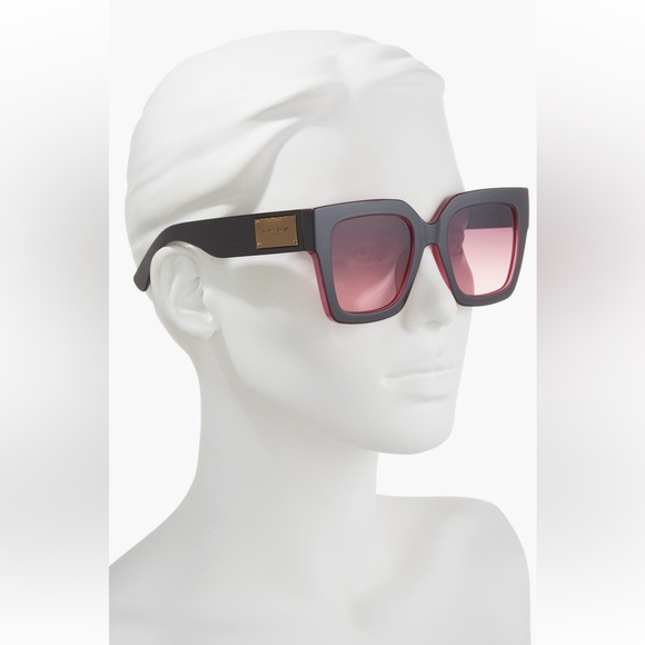 NWT Kurt Geiger London Black and Pink Square Sunglasses - Picture 2 of 4